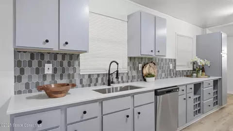 Kitchen - 5950 Ackard Ave, Cocoa, FL 32927 photo 1 of 2