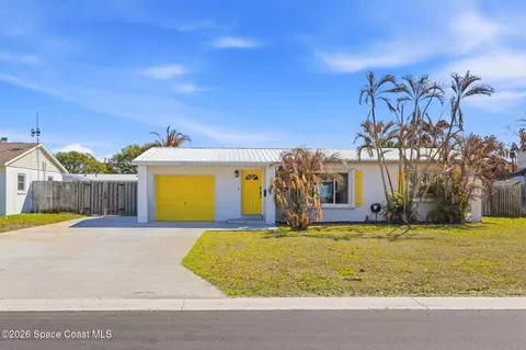 705 Pelican Dr, Satellite Beach, FL 32937