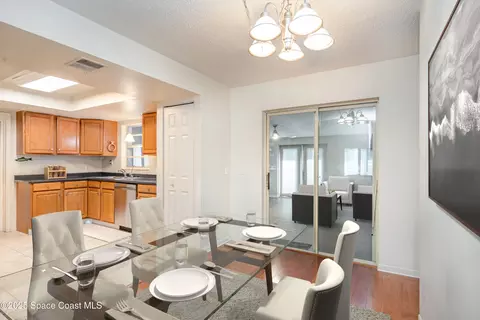 Dining - 2823 Wright Ave, Melbourne, FL 32935 photo 3 of 3