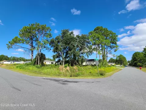 2798 Foster Rd Cor Reading St SE, Palm Bay, FL 32909