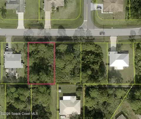 954 Sarasota Dr SE, Palm Bay, FL 32909