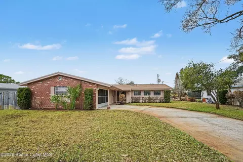 2340 Middlecoff Ct, Titusville, FL 32780