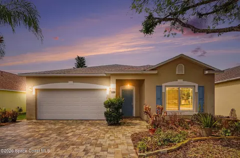 4812 Outlook Dr, Melbourne, FL 32940