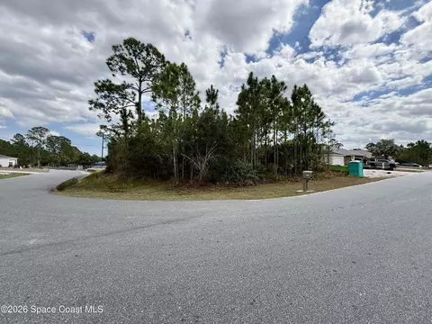 2851 Fountainbleau Ave SE, Palm Bay, FL 32909