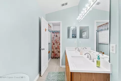 Bath - 256 Mcclain Dr, Melbourne, FL 32904 photo 1 of 5