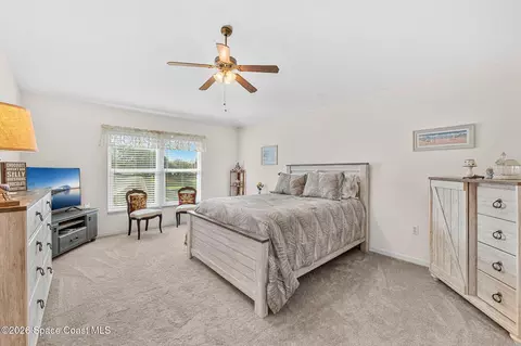 Bedroom - 256 Mcclain Dr, Melbourne, FL 32904 photo 1 of 5