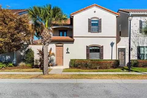 7123 Vista Hermosa Dr, Melbourne, FL 32940