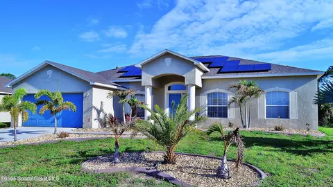 507 Haleybury St SW, Palm Bay, FL 32908