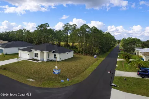 2906 Wilkinson Ave SE, Palm Bay, FL 32909