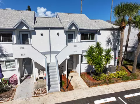 222 Beach Park Ln #V76, Cape Canaveral, FL 32920