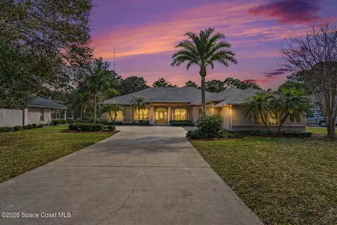 3625 Carriage Gate Dr, Melbourne, FL 32904