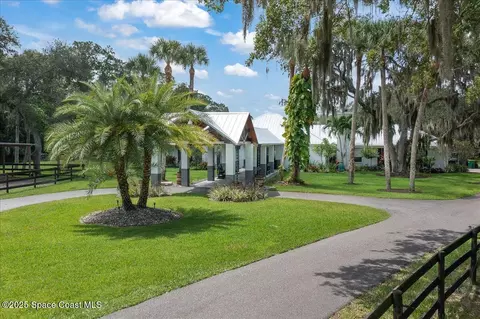 5685 Lake Washington Rd, Melbourne, FL 32934