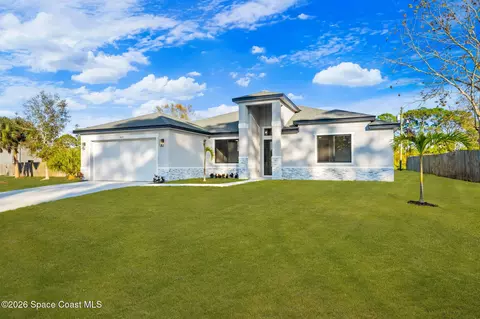 1356 Walthan St SE, Palm Bay, FL 32909