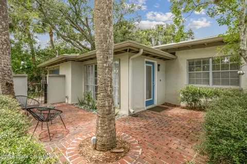 Exterior - 64 Dolphin Dr, Saint Augustine, FL 32080 photo 2 of 10