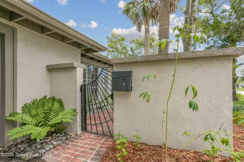Exterior - 64 Dolphin Dr, Saint Augustine, FL 32080 photo 6 of 10