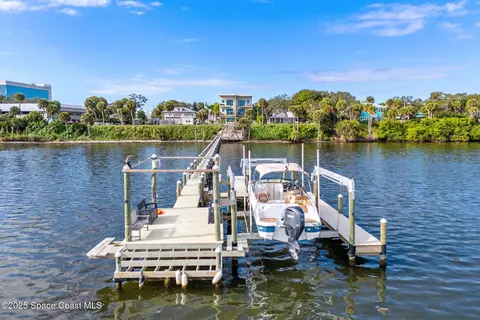 View/Area - 1809 Riverview Dr, Melbourne, FL 32901 photo 7 of 17