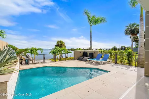 Exterior - 1809 Riverview Dr, Melbourne, FL 32901 photo 7 of 17