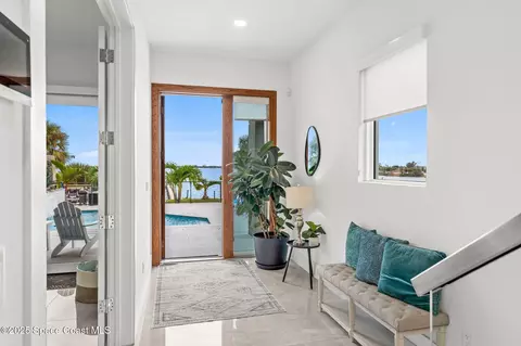 Entry Way - 1809 Riverview Dr, Melbourne, FL 32901 photo 2 of 10