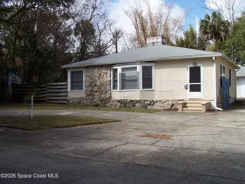15 Alexander St, Cocoa, FL 32922