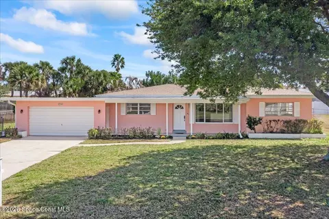 2320 Reef Ave, Indialantic, FL 32903
