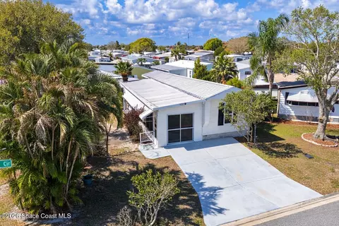922 Bougainvillea Cir, Barefoot Bay, FL 32976