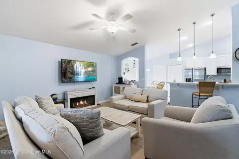 Living - 3293 Cloudberry Pl, Melbourne, FL 32940 photo 3 of 3