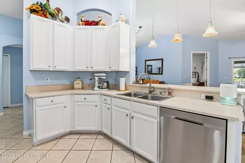 Kitchen - 3293 Cloudberry Pl, Melbourne, FL 32940 photo 2 of 4