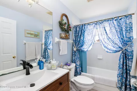 Bath - 3293 Cloudberry Pl, Melbourne, FL 32940 photo 4 of 4