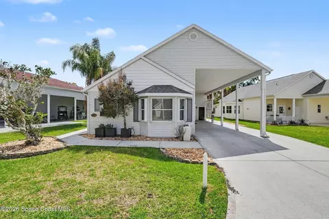 720 Plantation Dr, Titusville, FL 32780