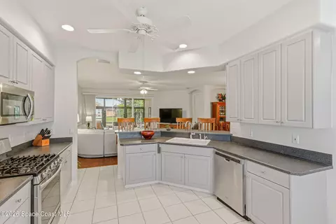 Kitchen - 1825 Ficus Point Dr, Melbourne, FL 32940 photo 2 of 5