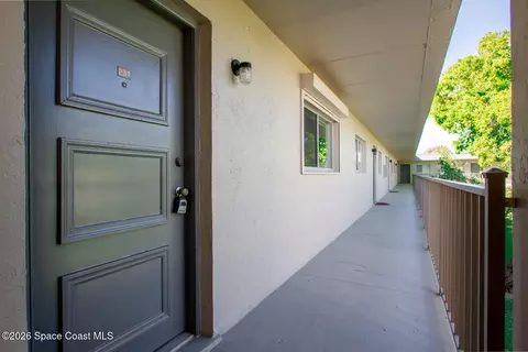 Entry Way - 2935 Thrush Dr #237, Melbourne, FL 32935 photo 1 of 4