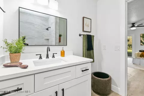 Bath - 1815 Ford Rd, Mims, FL 32754 photo 1 of 6