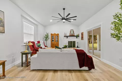 Living - 1815 Ford Rd, Mims, FL 32754 photo 4 of 6