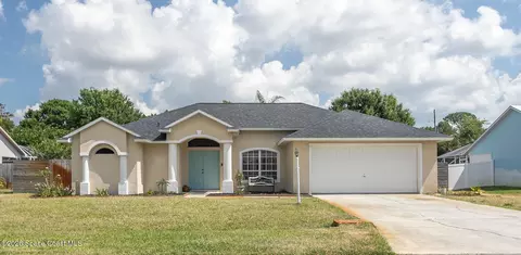 4920 48th Pl, Vero Beach, FL 32967