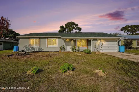 1076 Galty Cir NE, Palm Bay, FL 32905