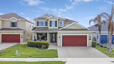 8001 Strom Park Dr, Melbourne, FL 32940
