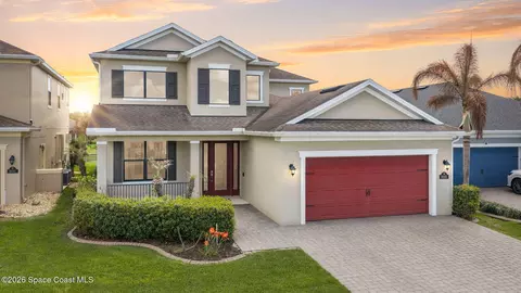 8001 Strom Park Dr, Melbourne, FL 32940