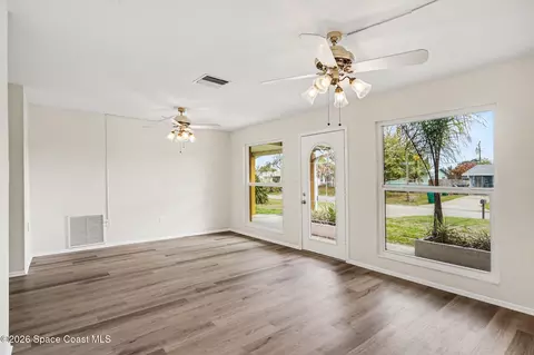 Living - 770 Mohawk Ave, Melbourne, FL 32935 photo 2 of 6