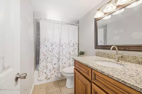 Bath - 355 Pine Ave, Cocoa, FL 32922 photo 1 of 2