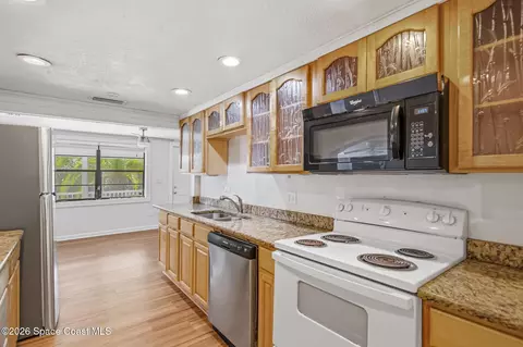 Kitchen - 355 Pine Ave, Cocoa, FL 32922 photo 2 of 3