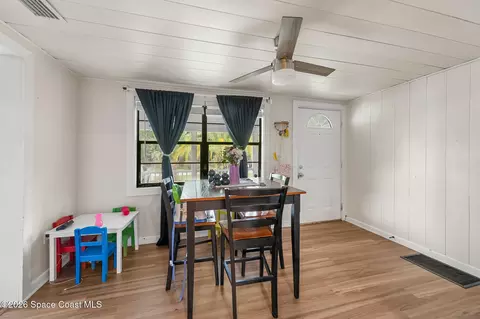 Dining - 355 Pine Ave, Cocoa, FL 32922 photo 1 of 3