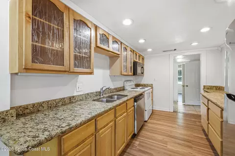 Kitchen - 355 Pine Ave, Cocoa, FL 32922 photo 1 of 3
