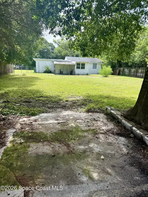 Exterior - 355 Pine Ave, Cocoa, FL 32922 photo 5 of 6