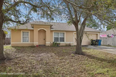482 Borraclough Ave, Palm Bay, FL 32907