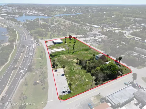 1568 Water Dr NE, Palm Bay, FL 32905