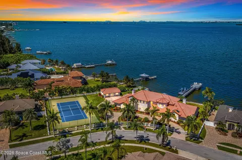 1840 Harbor Point Dr, Merritt Island, FL 32952