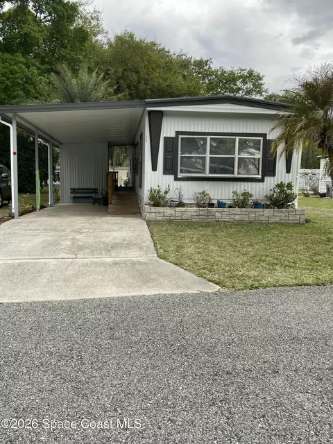 1020 Laurel Ct NE, Palm Bay, FL 32907