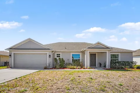 808 Grandeur St SE, Palm Bay, FL 32909