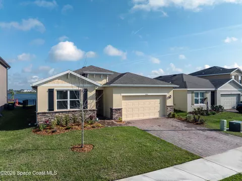 4926 Barr St, Melbourne, FL 32904
