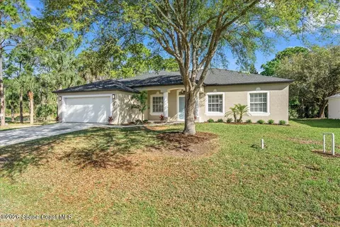1821 Firethorn Rd NW, Palm Bay, FL 32907
